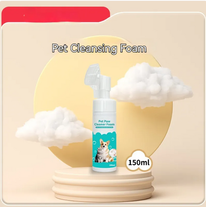Pet cleaning gloves and wipes